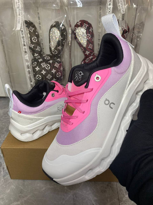 LOEWE + ON Cloudtilt 2.0 ‘Pink/White’☁️🌷
36-41 AVAILABLE 
210 dhs💓

Zain242
♥️♥️♥️