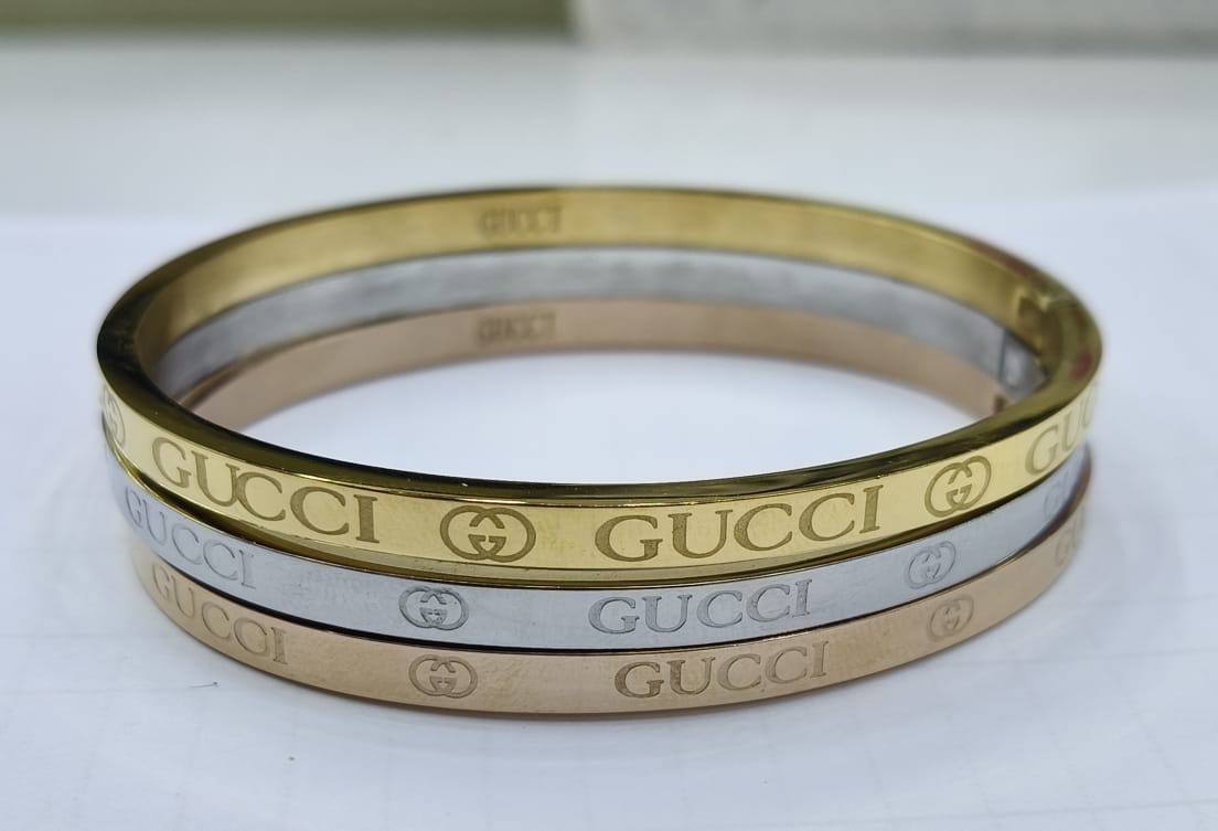 Bangles Set
3 pcs set 
75 dhs🇦🇪

Zain25
♥️♥️♥️