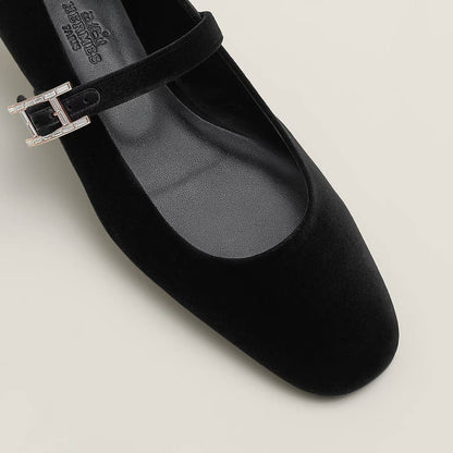 hermes 

size 36 to 42

110 dhs✅

Zain146
♥️♥️♥️