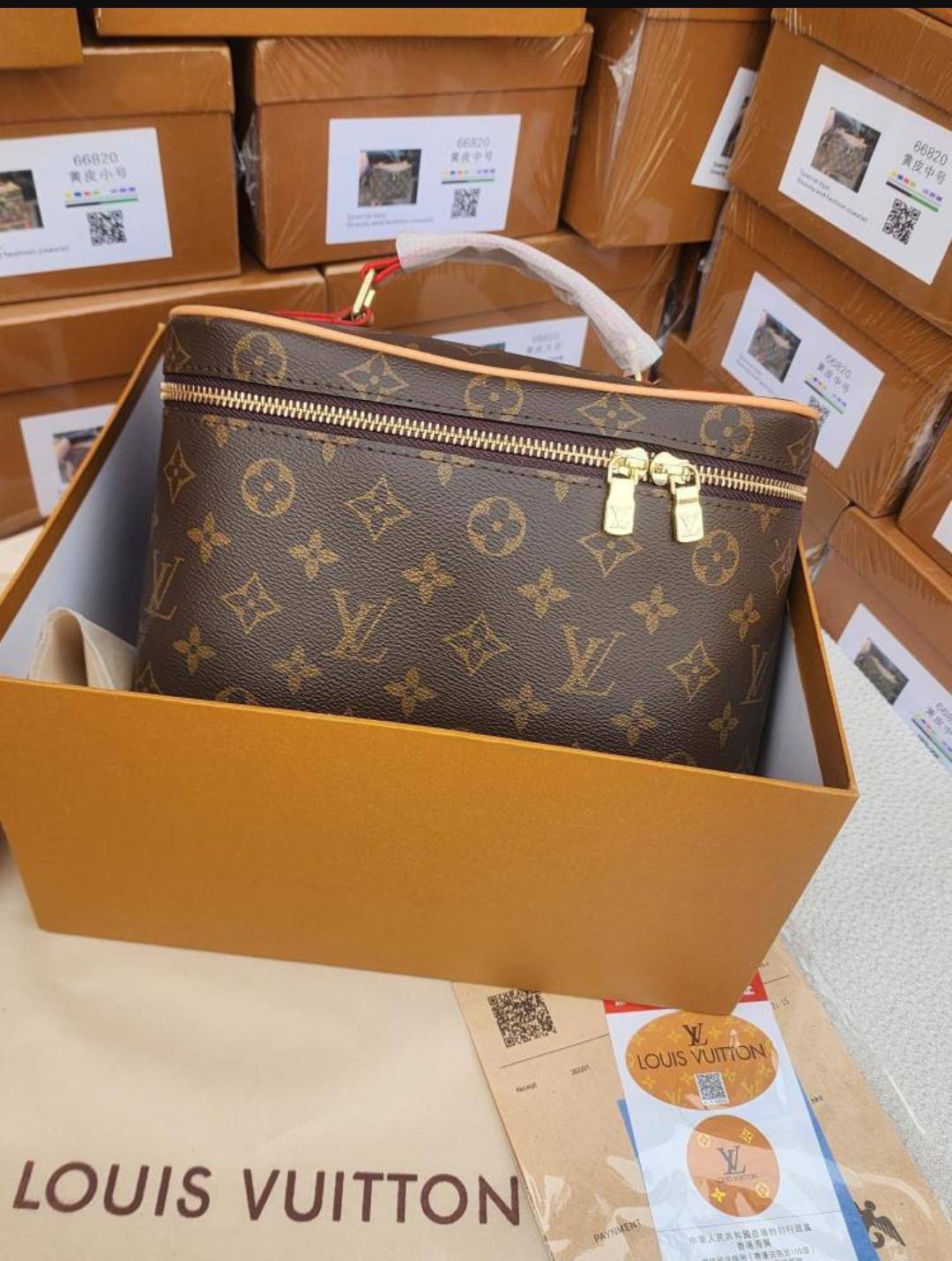 Set 3 pc lv 

185 dhs 

Zain07
♥️♥️♥️
