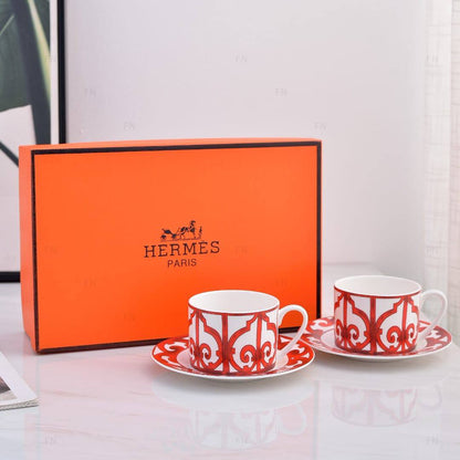 Branded mugs set

130 dhs 
set 4 pc 

with box🎁🎁🎁

Zain205
♥️♥️♥️