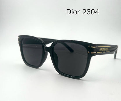 Dior💥*
Sunglasses 🕶️ 
good quality 💯
With master box 🗃️ 
50 dhs❣️

Zain273
♥️♥️♥️