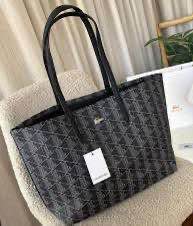 Lacoste
85 dhs✅ 

Zain72
♥️♥️♥️