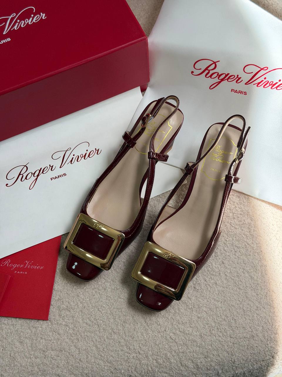 Roger Vivier
𝐑𝐎𝐆𝐄𝐑 𝐕𝐈𝐕𝐈𝐄𝐑
𝐕𝐈𝐏 𝐐𝐔𝐀𝐋𝐈𝐓𝐘
𝐒𝐈𝐙𝐄 {35 𝐭𝐨 42} 
470 dhs✅

Zain81
♥️♥️♥️