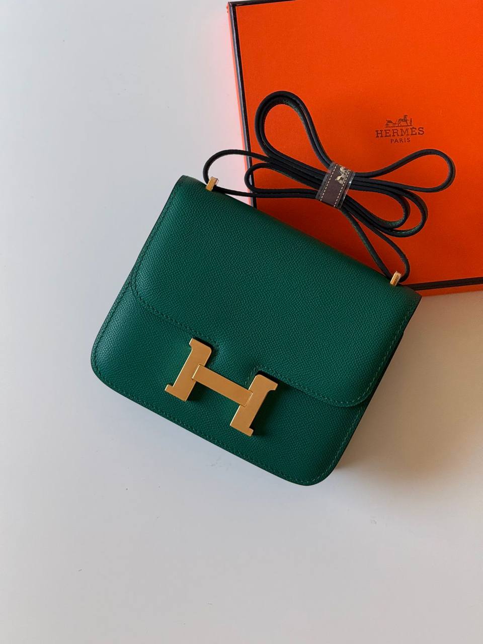 Hermes
 constance 18cm💥Master quality ✅with box📦
340 dhs✅

Zain52
♥️♥️♥️