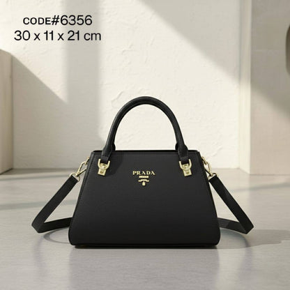 PRADA ʜᴀɴᴅʙᴀɢ
ᴡɪᴛʜ ɢᴏʟᴅ ʜᴀʀᴅᴡᴀʀᴇ
ɪᴛ ʜᴀs ʟᴏɴɢ ʙᴇʟᴛ sᴛʀᴀᴘ
sɪᴢᴇ : 30 cm

75 dhs💓

Zain31
♥️♥️♥️