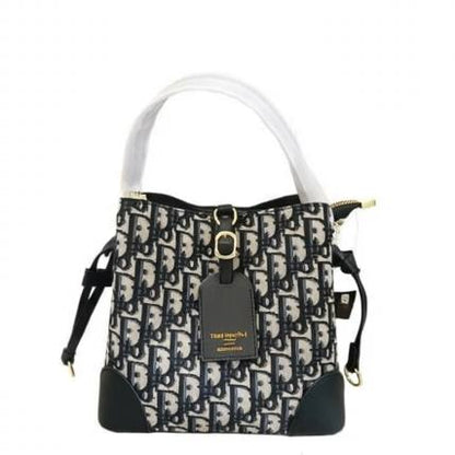Coach
Bottega
Lv
Gucci
Tory Burch
Dior
Fendi
Ysl

105 dhs

Zain143
♥️♥️♥️