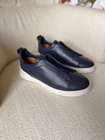 ZEGNA
*AAA QUALITY*
*SIZE:40 to 46*
450 dhs💛

Zain185
♥️♥️♥️