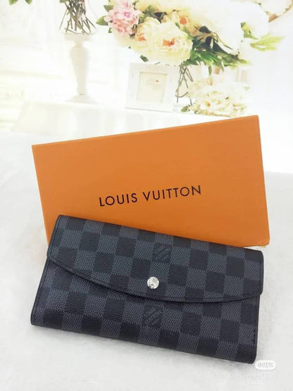 Wallets

35 dhs✅

with box
🎁🎁🎁

Zain40
♥️♥️♥️