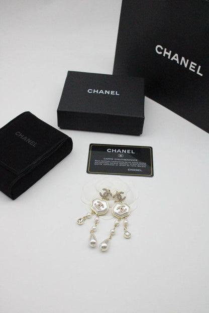 Accessories
65 dhs❤️

Zain122
♥️♥️♥️