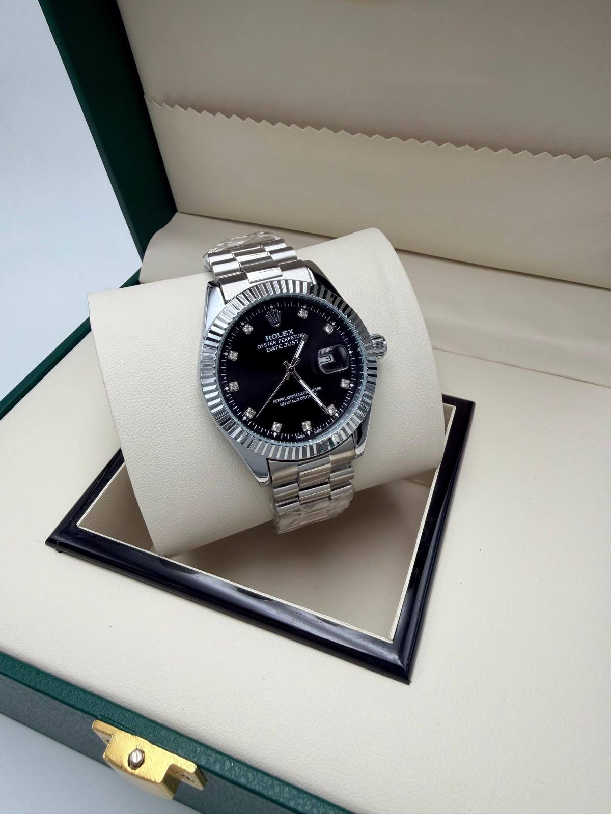 Rolex

60 dhs🇦🇪🇦🇪

Zain45
♥️♥️♥️
