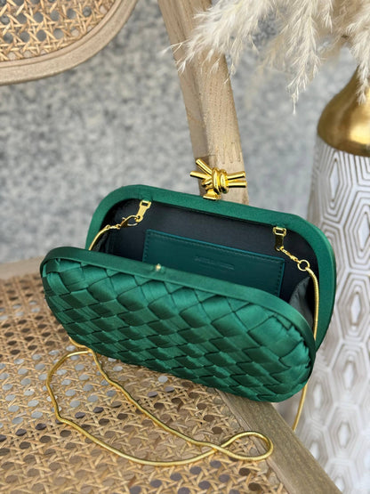 BOTTEGA VENETA
20cm
380 dhs🗽
Top quality 
With box🎁

Zain167
♥️♥️♥️
