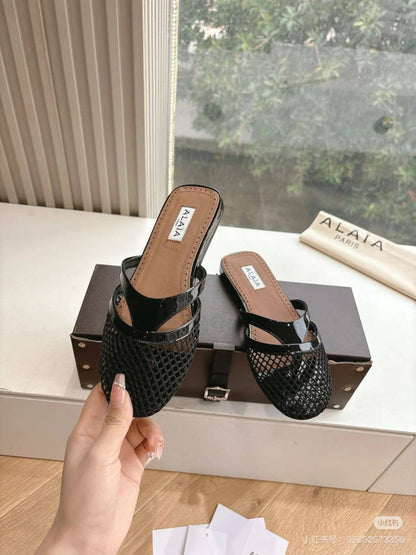 Alaia
Size 36-41
95 dhs🪙💕

Zain21
♥️♥️♥️