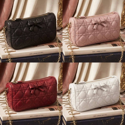Dior ᴄᴀɴɴᴀɢᴇ ʙᴏᴡ
ǫᴜɪʟᴛᴇᴅ ʟᴇᴀᴛʜᴇʀ ʙᴀɢ
ᴡɪᴛʜ ɢᴏʟᴅ ᴄʜᴀɪɴ sᴛʀᴀᴘ
sɪᴢᴇ : 23 cm
ᴡɪᴛʜ BOX

100 dhs💓

Zain31
♥️♥️♥️