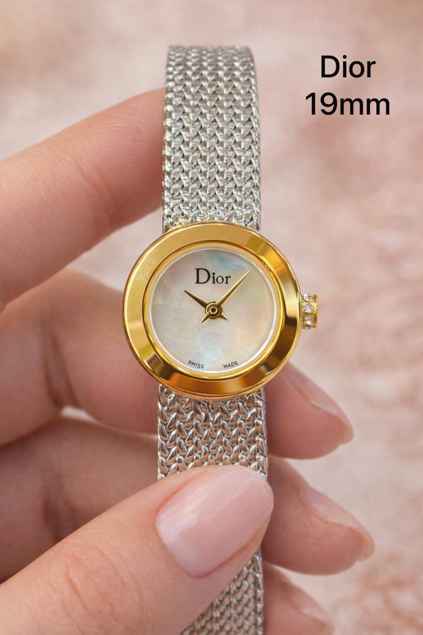 Dior mini size watch for ladies good quality 
170 dhs🌺
 (size 19mm)

Zain59
♥️♥️♥️