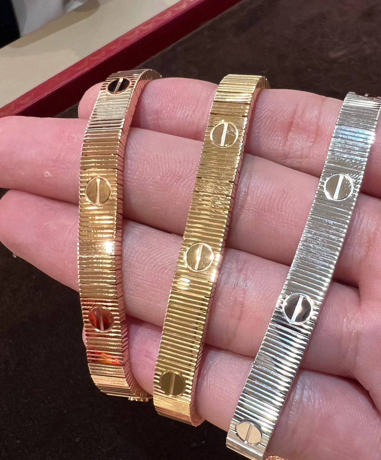 CARTIER
Bracelet’s
*SUPER MASTER*🍃
Normal BoX Add 
130 dhs🪙🌨️
Master Box Add
170 dhs🪙🌨️

Zain263
♥️♥️♥️
