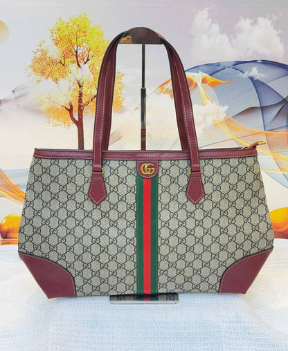 Gucci
Best quality without box
100 dhs✅
size 48CM

Zain290
♥️♥️♥️