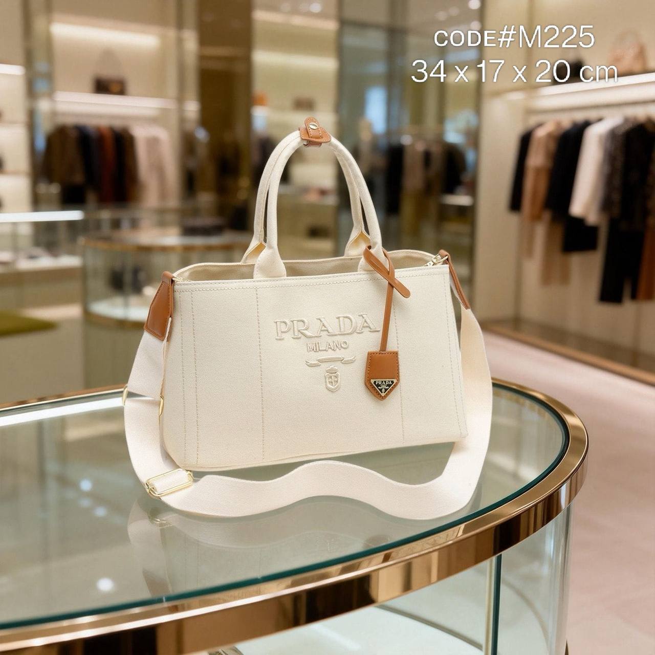 PRADA ᴊᴀʀᴅɪɴɪᴇ̀ʀᴇ
ʟᴀʀɢᴇ ʟɪɴᴇɴ ʙʟᴇɴᴅ ᴛᴏᴛᴇʙᴀɢ
ᴡɪᴛʜ ᴄᴏɴᴛʀᴀsᴛɪɴɢ ᴄᴏɢɴᴀᴄ ʟᴇᴀᴛʜᴇʀ
ᴇᴍʙʀᴏɪᴅᴇᴅ ʟᴏɢᴏ
sɪᴢᴇ : 34 cm

75 dhs💓

Zain31
♥️♥️♥️