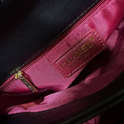 CHANEL
 GOOD QUALITY
110 dhs✅

Zain295
♥️♥️♥️