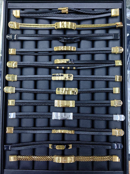 MEN BRACELET

45 dhs💓

WITH BOX AND PAPER BAG🎁🛍️
🎁🎁🎁

Zain89
♥️♥️♥️