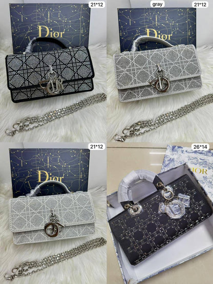 💎 Lady  Dior top handle
1️⃣ First Quality +🎁
Size: 26 ~ 17 * 14 cm

90 dhs🪙🌨️
with Box🎁

Zain115
♥️♥️♥️