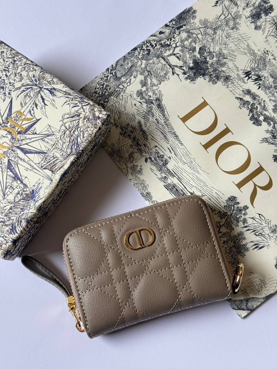 💝  *Dior*💝
💝*Super Master*💝
290 dhs🪙🌨️

Zain275
♥️♥️♥️