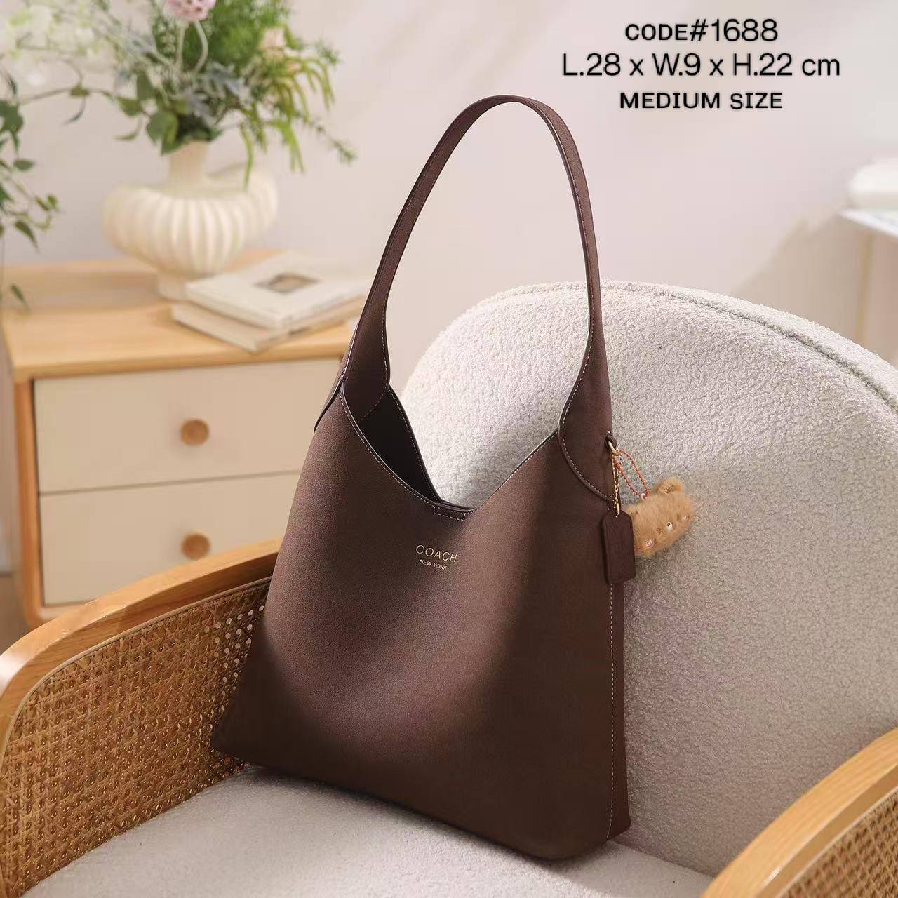 COACH ʜᴏʙᴏ ᴛᴏᴛᴇʙᴀɢ
sᴜᴀᴅᴇ ʟᴇᴀᴛʜᴇʀ ᴍᴀᴛᴇʀɪᴀʟ
ᴡɪᴛʜ ᴛᴏʏ ᴄʜᴀɪɴ 
ɢᴏʟᴅ ʜᴀʀᴅᴡᴀʀᴇ
sɪᴢᴇ: 28 cm ( ᴍᴇᴅɪᴜᴍ )
ᴡɪᴛʜ BOX
🎁🎁🎁

95 dhs💓

Zain31
♥️♥️♥️