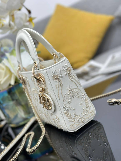 DIOR ✨💕✨
💯
SuperMaster Quality 🔥🔥
Available Now ❤️❤️❤️
For Price 👇 WhatsApp✅
0568585901 
0507557372
0552275751 Owner Zain 👌

Zain121
♥️♥️♥️