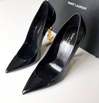 YSL 
☘️ *SIZE  36  to 41 ☘️                                                                                                       
280 dhs✅

Zain224
♥️♥️♥️