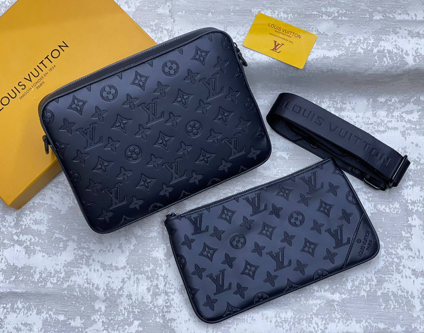 Men 💼

Gym bag 
Cross bags   

105 dhs🌺

Zain175
♥️♥️♥️