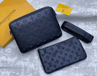 Men 💼

Gym bag 
Cross bags   

105 dhs🌺

Zain175
♥️♥️♥️