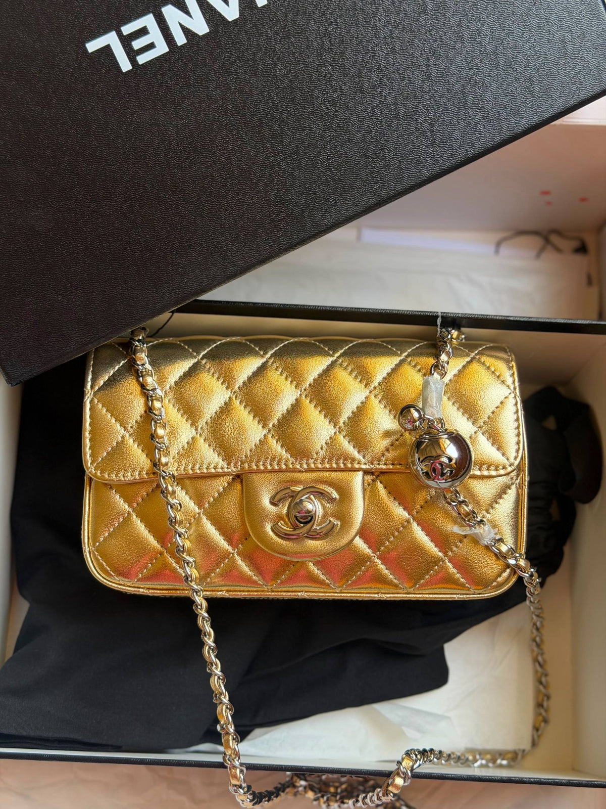𝐂𝐡𝐚𝐧𝐞𝐥 𝐌𝐢𝐧𝐢 𝐅𝐥𝐚𝐩 
𝐂𝐥𝐚𝐬𝐬𝐢𝐜 𝐁𝐚𝐠 


For Price 👇 WhatsApp✅
0568585901 
0507557372
0552275751 Owner Zain 👌

ZainETAG 4
♥️♥️♥️