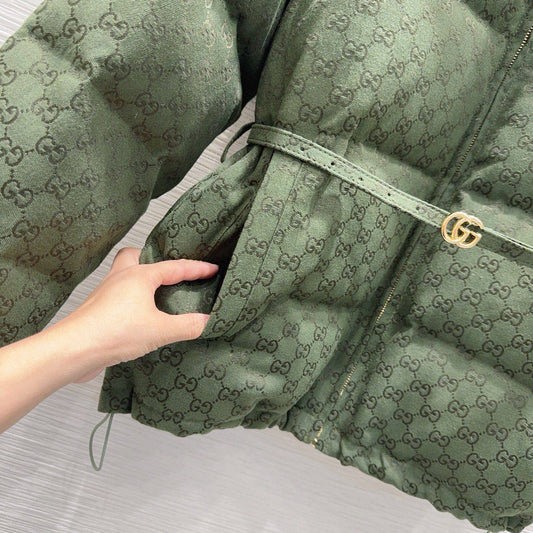 GUCCI
Women’s Jacket
Master Quality 
SML
470 dhs🪙🌨️

Zain276
♥️♥️♥️