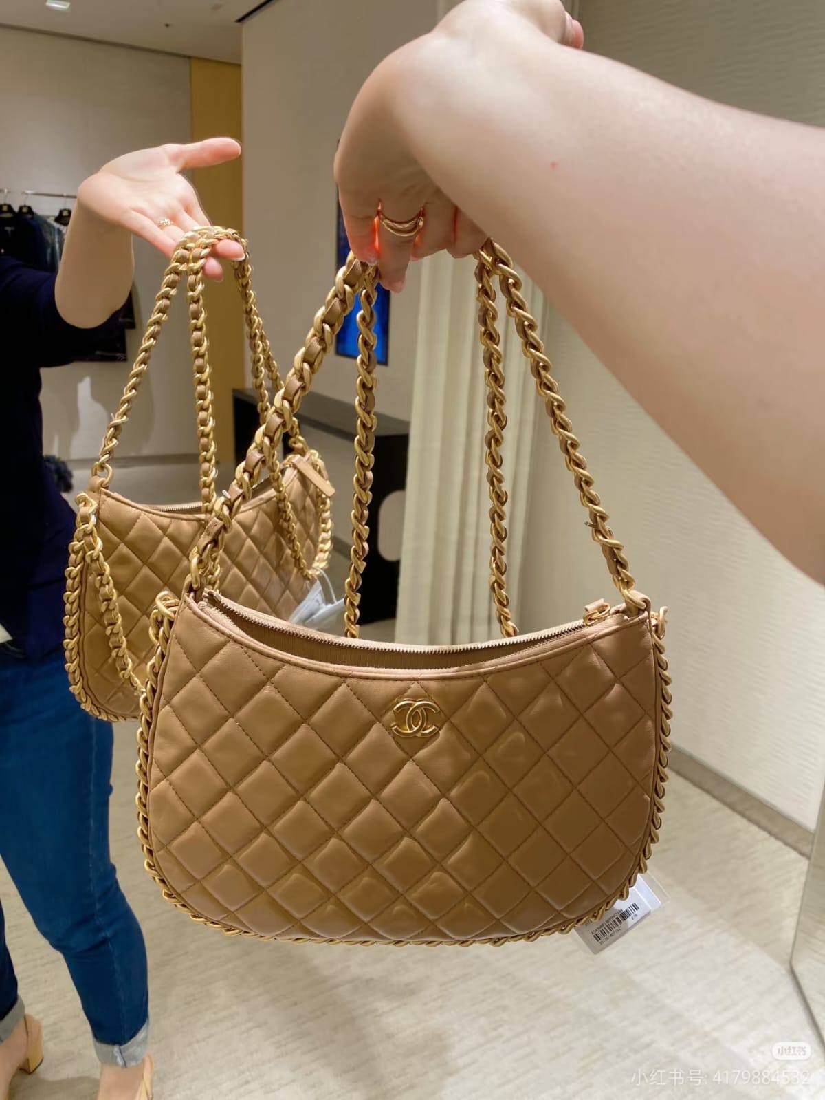 Mixed brands (bags)
Dior
Balenciaga
Lv
Valentino
Chanel
Gucci
Celine
Baguette
Miu Miu

120 dhs🇦🇪🇦🇪

Zain10
♥️♥️♥️