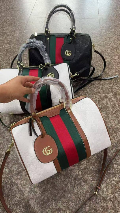 Gucci
105 dhs🪙🌨️ 
high quality  
33Cm

Zain26
♥️♥️♥️