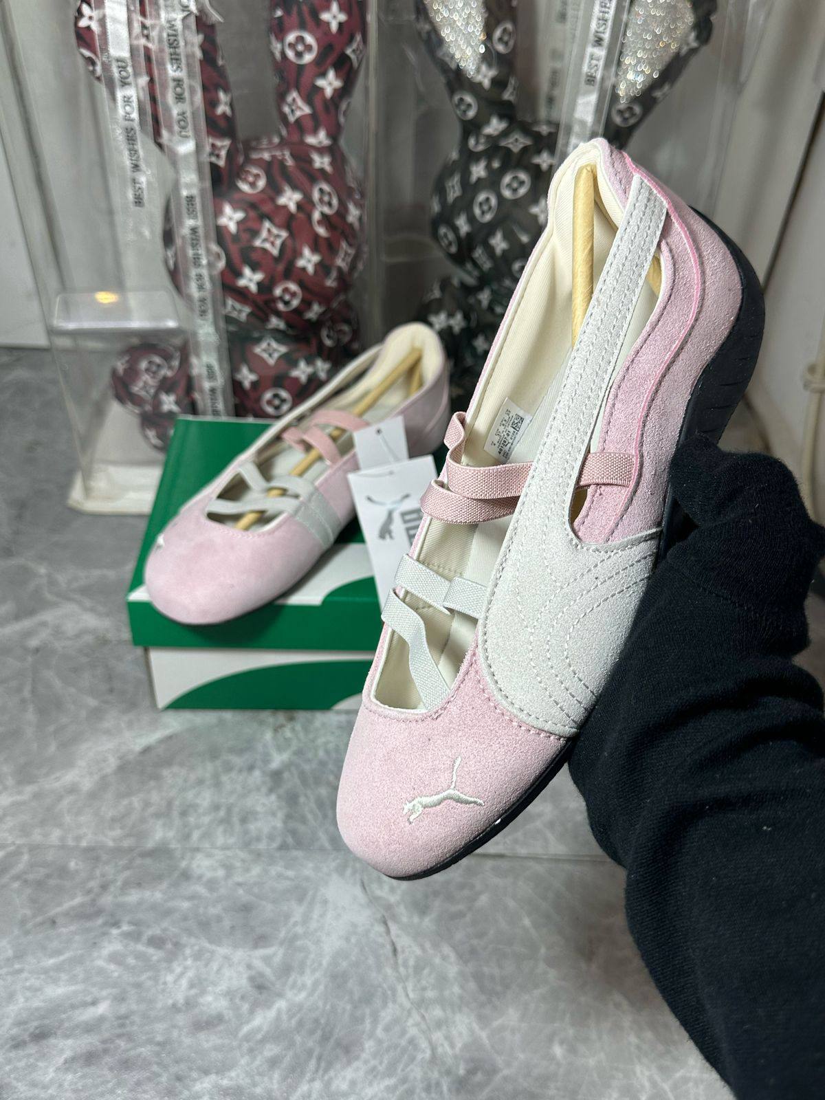 Puma Speedcat Ballet SD 'Whisp of Pink'
36-41 AVAILABLE 🤩
170 dhs🌺

Zain242
♥️♥️♥️
