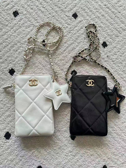 Chanel - CH
85 dhs✅
size 19cm
High quality

Zain26
♥️♥️♥️