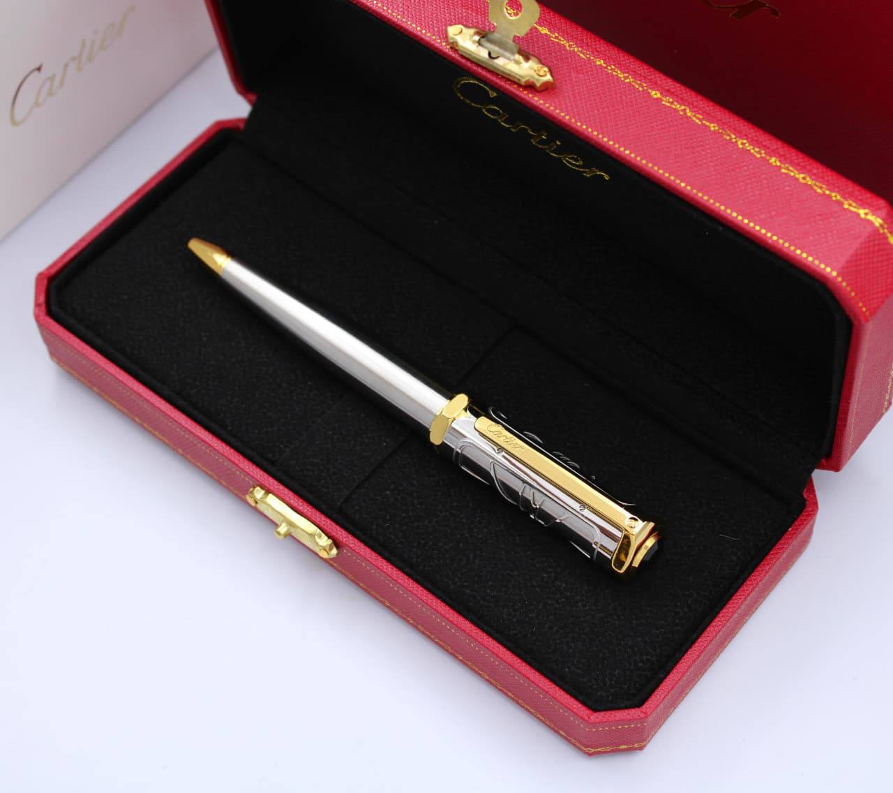 CARTIER PEN MASTER QUALITY

90 dhs🌺

*WITH ORIGINAL BOX AND BAG*🎁

Zain58
♥️♥️♥️