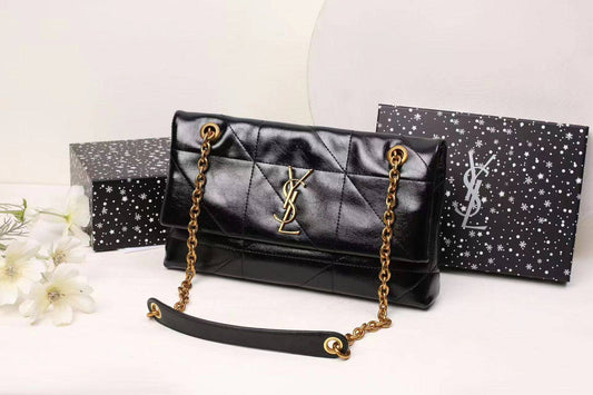 YSL
SIZE  ………28CM 🥰
95 dhs🪙🌨️

with Box
🎁🎁🎁

Zain244
♥️♥️♥️