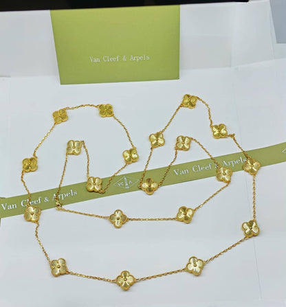 Vca long necklace

180 dhs

Zain122
♥️♥️♥️