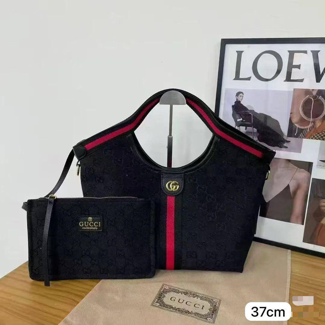 lv / Gucci / Mk / Hermes
First quality 

Size: 45 ~ 33 * 25 cm
85 dhs🇦🇪🇦🇪

Zain115
♥️♥️♥️