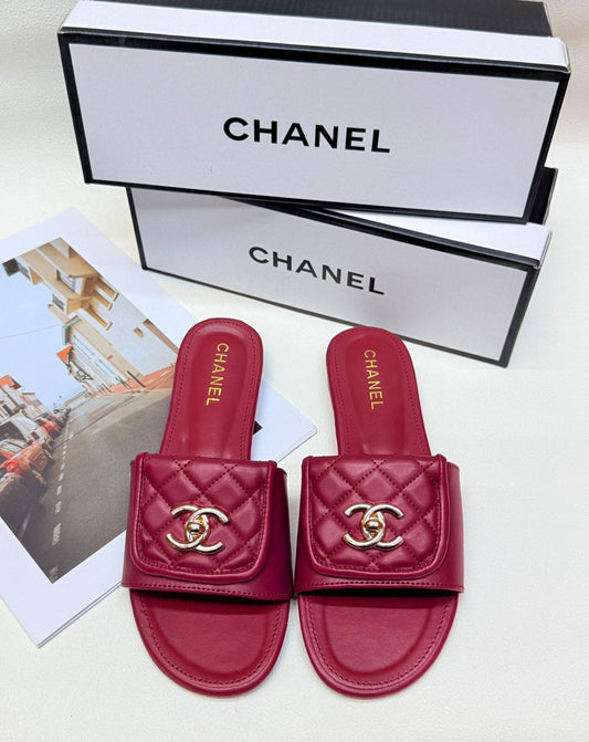 Chanel

Size 36to41
70 dhs❣️

Zain236
♥️♥️♥️