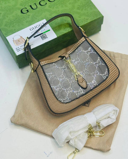 GUCCI MINI JACKIE 🔥
GOOD QUALITY 💯
130 dhs✅
WITH BOX 📦

Zain28
♥️♥️♥️