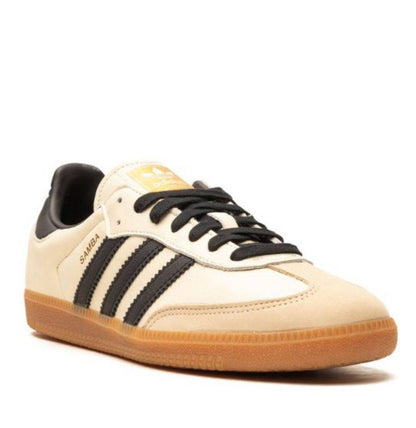 Samba
Size 36-45⚡️
95 dhs🪙💚

Zain183
♥️♥️♥️