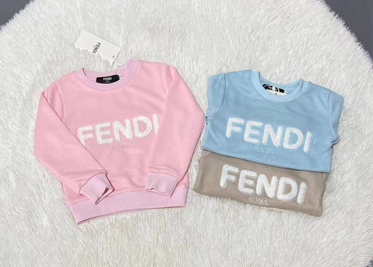 Fendi
1-10y 
85 dhs🪙💕

Zain151
♥️♥️
