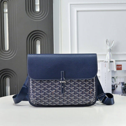 Goyard

With box
🎁🎁🎁

 size：32×4×25  
115 dhs❤️

Zain114
♥️♥️♥️