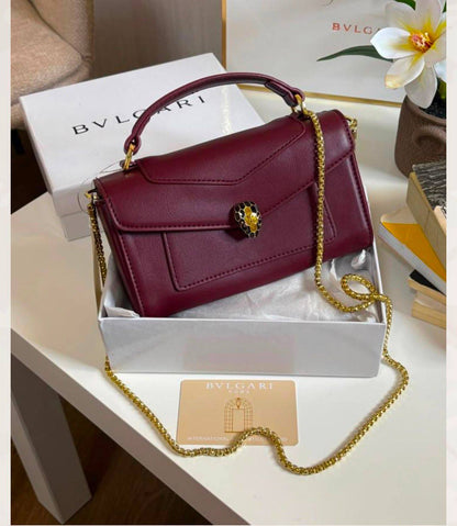 Bvlgari
105 dhs✅
Size：19CM
Good-quality with box

Zain35
♥️♥️♥️