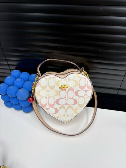 Coach Bags
Offer
75 dhs🇦🇪🇦🇪

Zain232
♥️♥️♥️