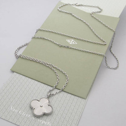 VCA 
LONG NECKLACE
70 DHS🇦🇪🇦🇪
WITH BOX AND PAPER BAG🛍️🎁

Zain89
♥️♥️♥️