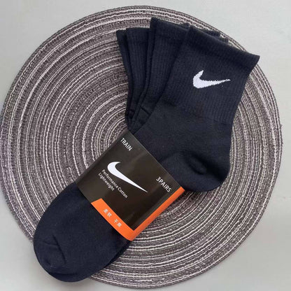 Socks available now 
Good quality 
One package 12 pairs 
50 dhs✅

Zain138
♥️♥️♥️